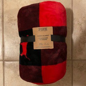 VS PINK Plaid buffalo sherpa blanket/throw 🔴⚫️